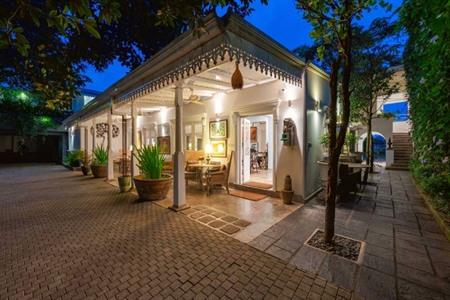 55TG Boutique Suites Colombo