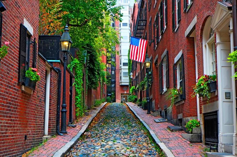 Acorn Street in Beacon Hill
