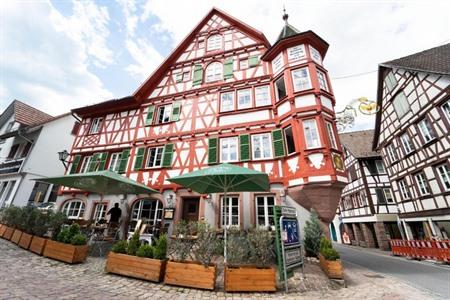 Adler 1604 Boutique Hotel mit Restaurant im Schwarzwald boeken