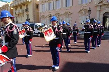 Aflossing van de wacht paleis Monaco