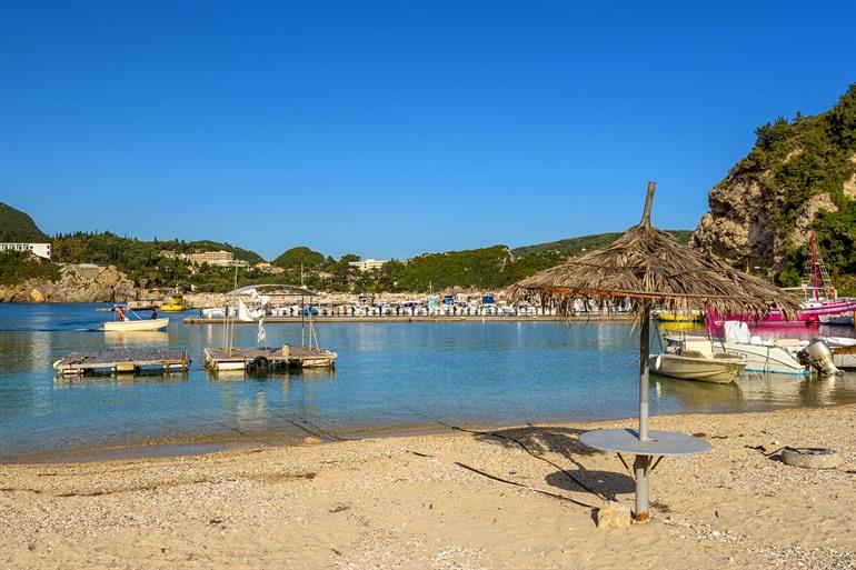 Alipa Haven en Strand