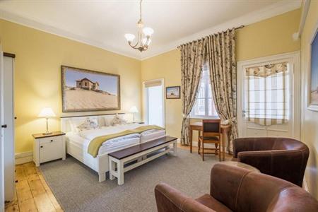 Alte Villa Boutique Hotel boeken in Lüderitz