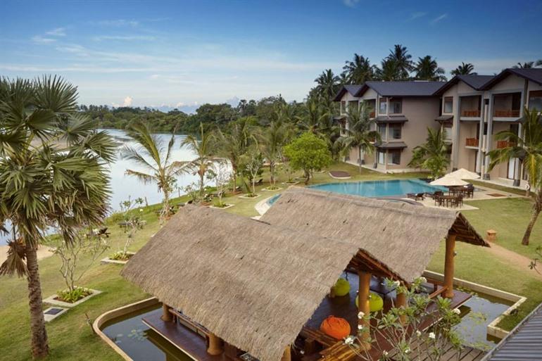 Amaranthe Bay Resort & Spa