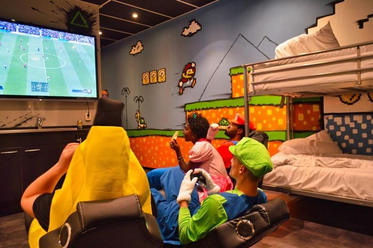 Amsterdam Teleport Hotel