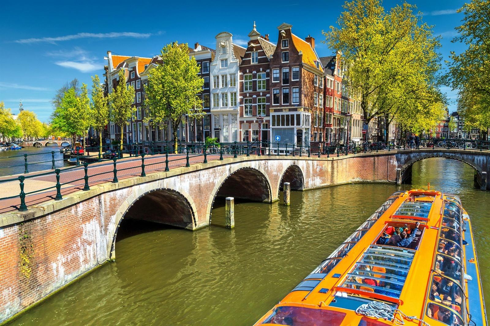 Voorzichtigheid noot Ladder 31 x bezienswaardigheden Amsterdam die je moet zien op je citytrip !