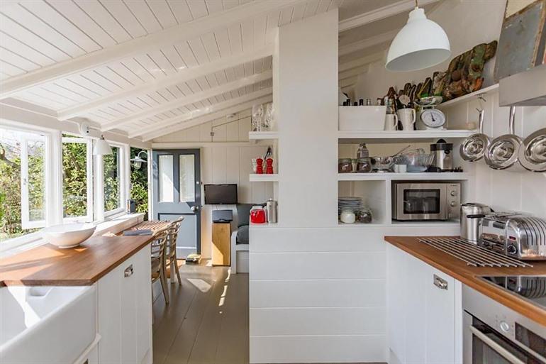 Antonia's Pearls in Cornwall