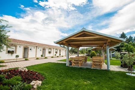 Apartments Slapovi nabij de Kravica-waterval boeken