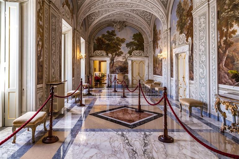 Apostolisch paleis interieur