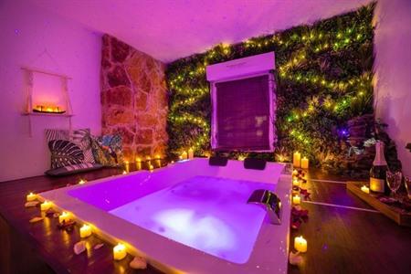 Appartement met parking én jacuzzi in Troyes