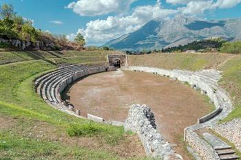 Archeologische vindplaats Alba Fucens, Abruzzen