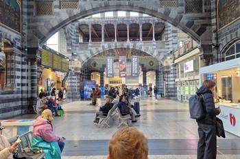 Architectuur in het Sint-Pietersstation in Gent