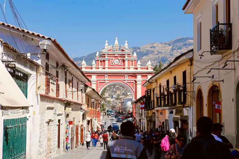 Arco del triunfo op de Calle 28 de Julio