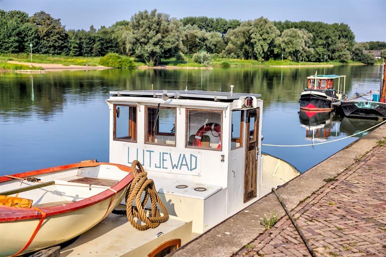 Arnhem vanop het water