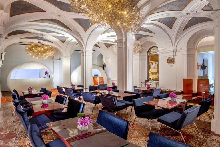 Art by the Spanish Steps Rome