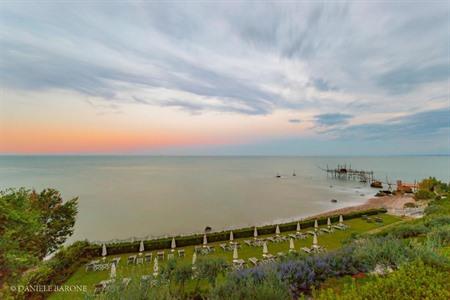 Baia Delphis Resort boeken