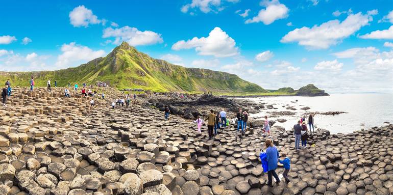 Basaltstenen bij de Giant's Causeway, Noord-Ierland