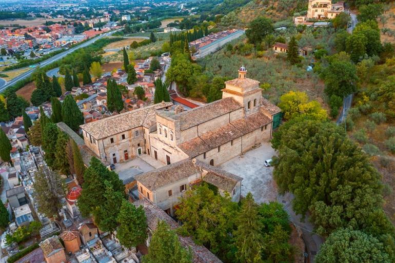 Basilica di San Salvatore, Spoleto