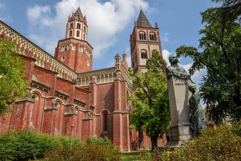 Basilica di Sant'Andrea, Vercelli, Piëmont