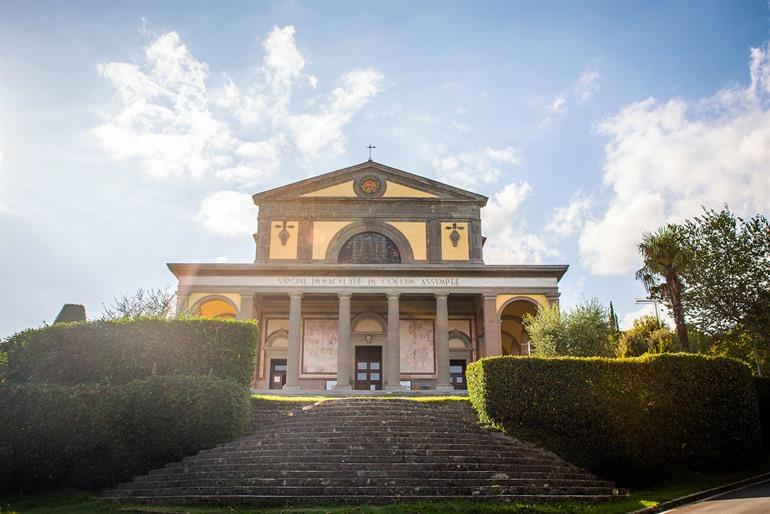 Basiliek van Canoscio, Umbrië