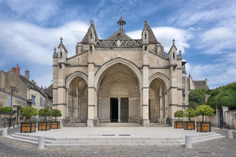 Basilique-Collégiale Notre-Dame in Beaune, Bourgondië