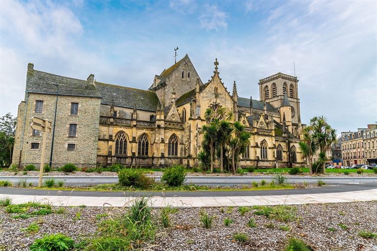 Basilique Sainte-Trinité in Cherbourg-en-Cotentin