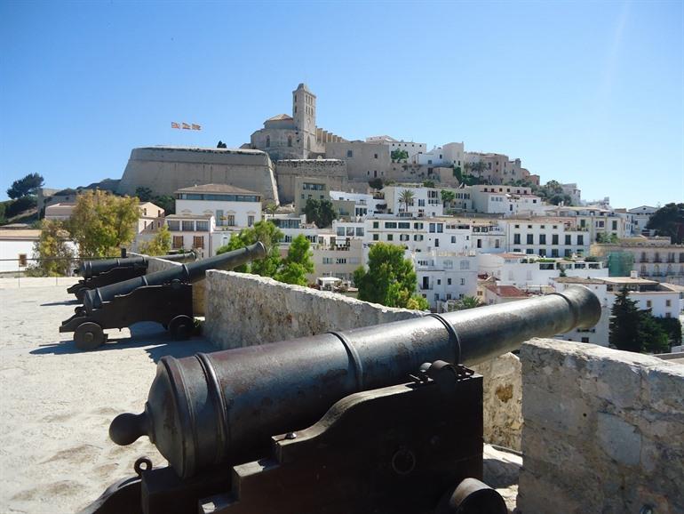 Bastion van Santa Lucía op Ibiza