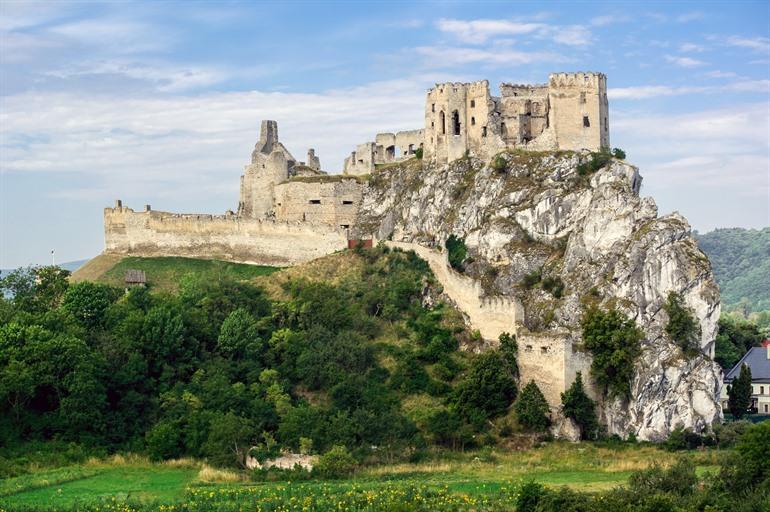 Beckov Kasteel ruïnes