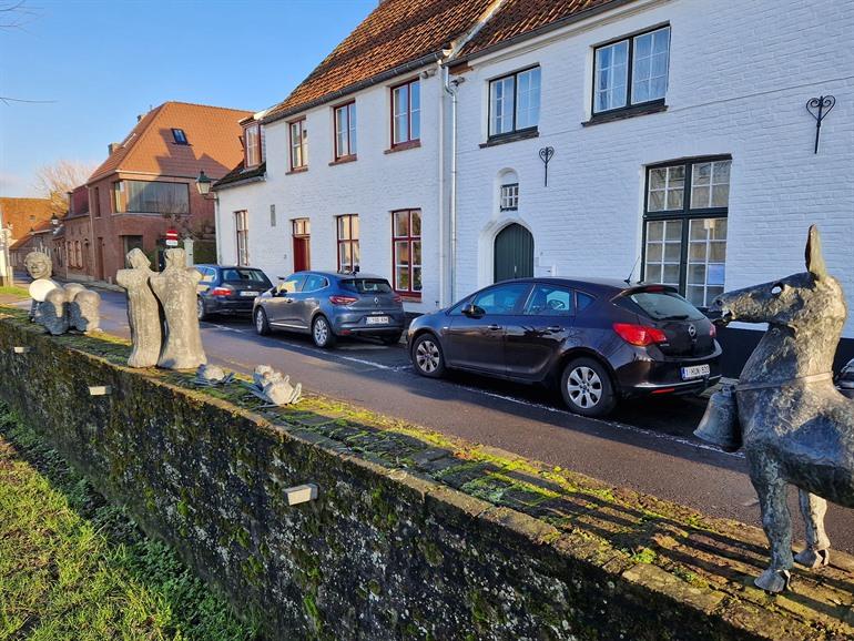 Beeldengroep “Tijl met de twee spiegels”