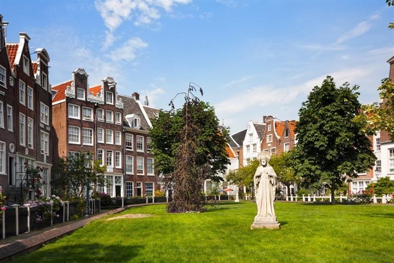 Begijnhof Amsterdam