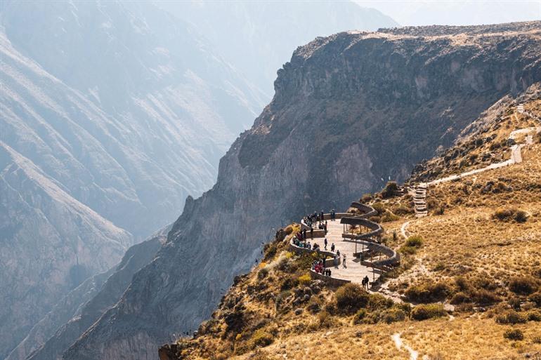 Bekende uitzichtpunt bij de Colca Canyon