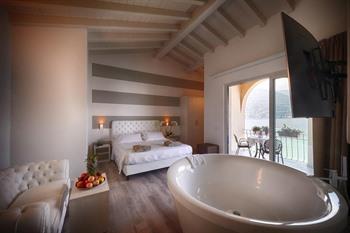 Bella Hotel & Restaurant (San Felice del Benaco)