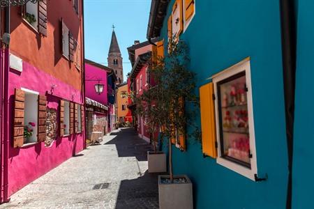 10 mooiste bezienswaardigheden in de kleurrijke havenstad Caorle: wat zien & doen?