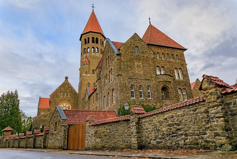 Bezoek de abdij van Clervaux, Luxemburg