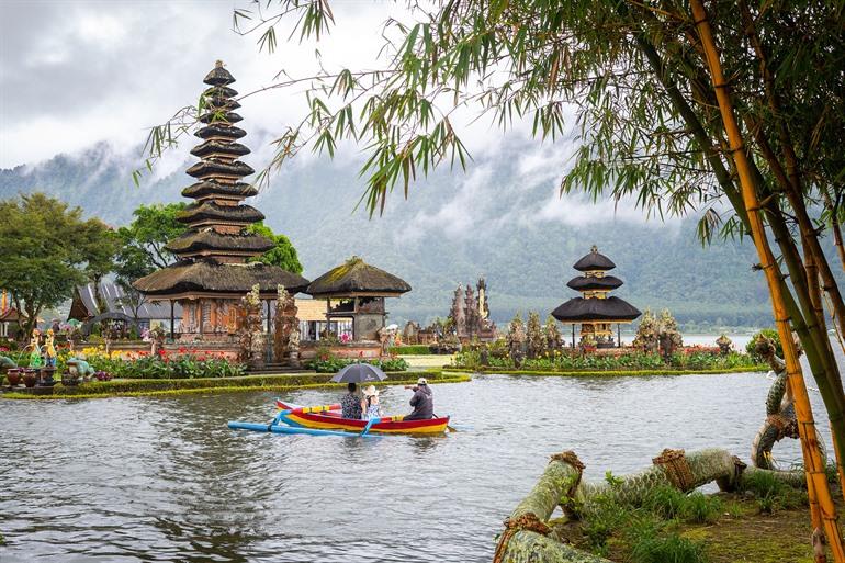 Bezoek de Pura Ulun Danu Beratan, Bali