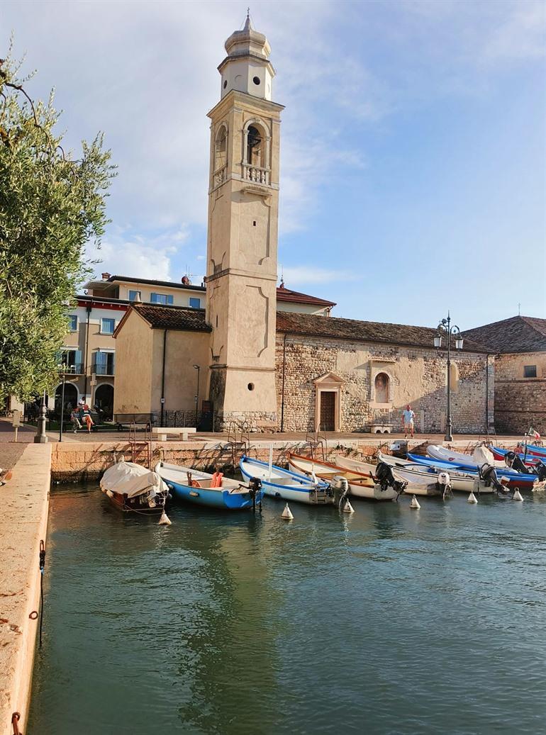 Bezoek de San Niccolò-kerk aan de haven