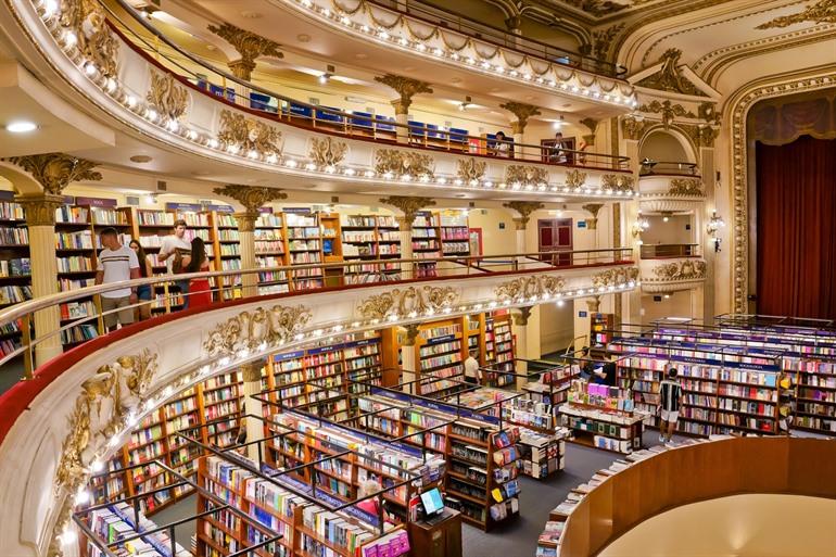 Binnen in El Ateneo Grand Splendid