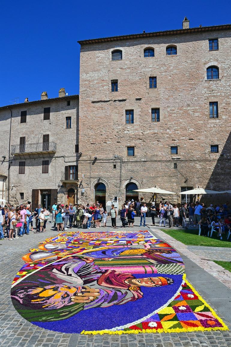 Bloemenfestival Infiorata in Spello