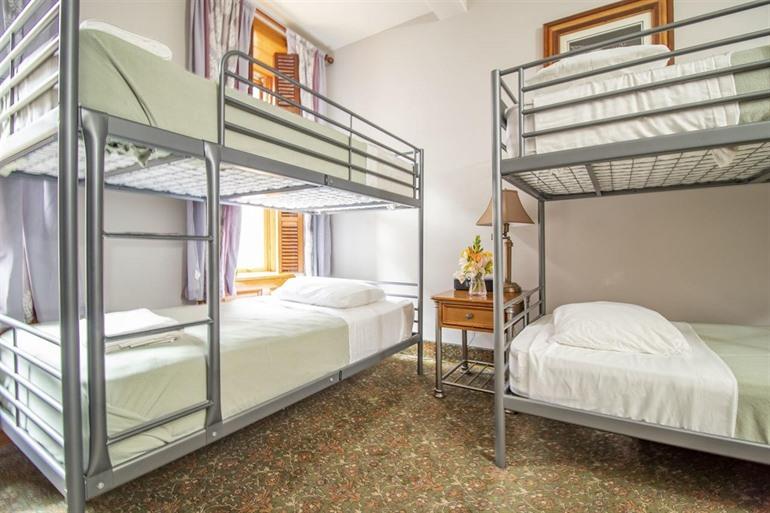 Blue Moon Boutique Hostel