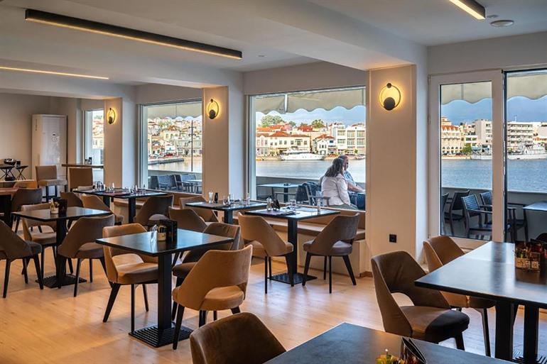 Boek een kamer met uitzicht vanaf het Lesvion Hotel in Mytilini
