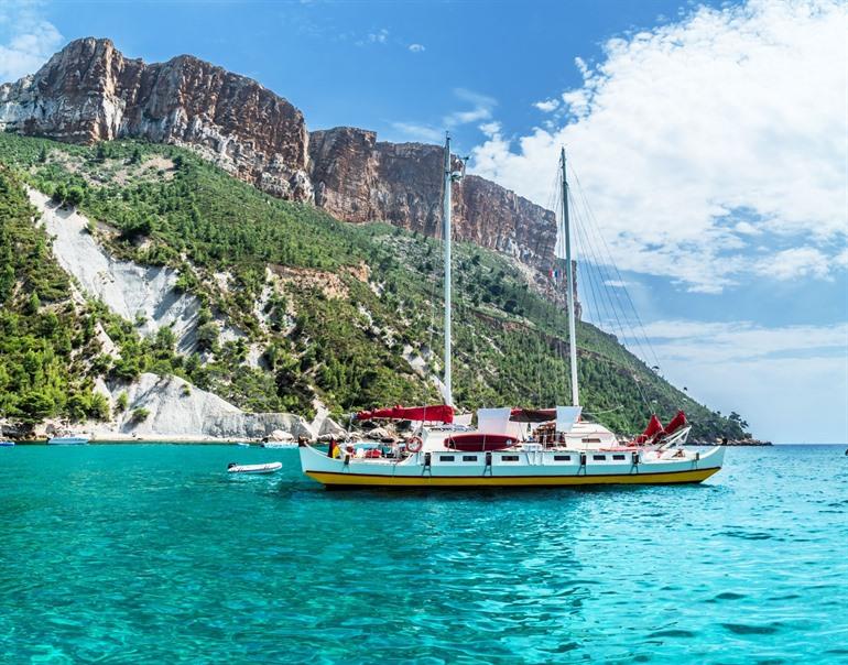 Boek een onvergetelijke boottocht door de Calanques incl. snorkelen