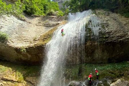 Boek hier je excursie Canyoning Ecouges in Vercors