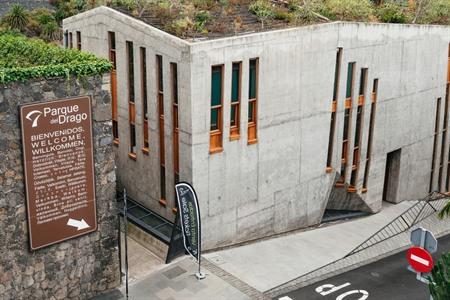 Boek hier je tickets voor de botanische tuin en bezoek de duizendjarige drakenboom