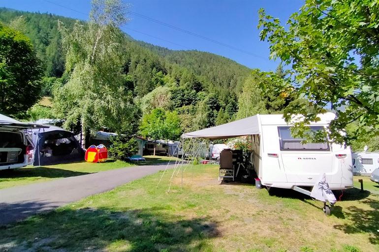 Boek je staanplaats bij Camping Tunnel International in Etroubles