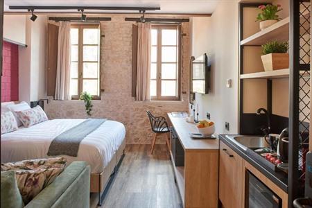 Boek je verblijf bij IALNA Boutique Hotel