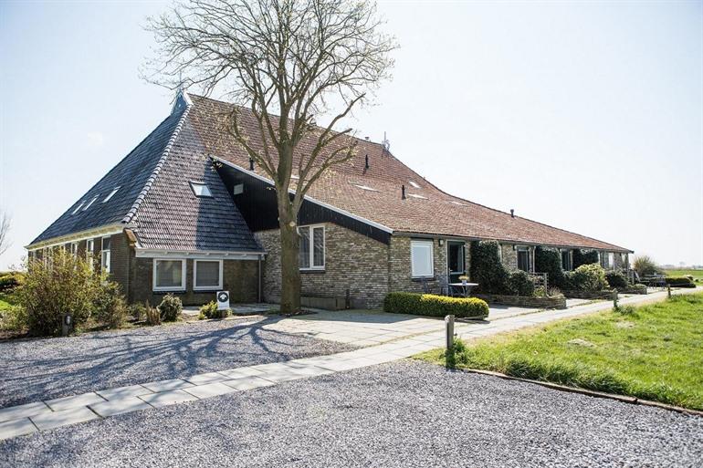 Boerderij Appartementen Ûnder de Wol boeken