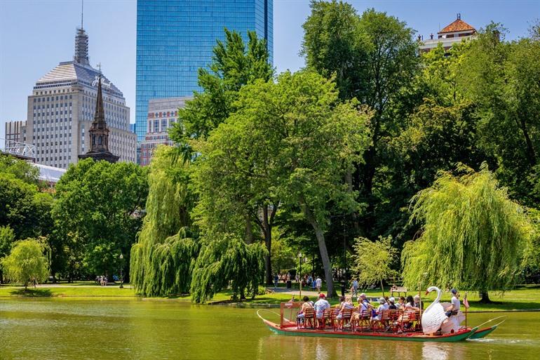 Bootjes op het meer in Public Garden