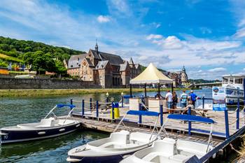 Boottocht op de Maas in Dinant