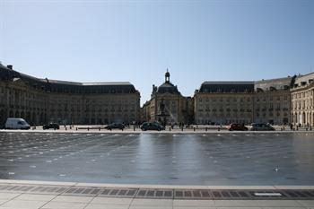 Bordeaux, miroir d'eau