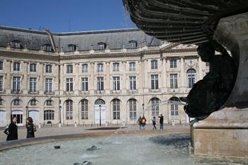 Bordeaux, place de la bourse