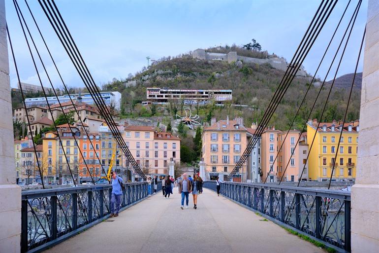 Brug naar het Saint Laurent-kwartier, Grenoble